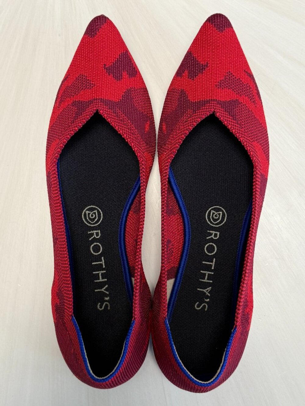Like New Rothy's The Point Red Camo Sz 8.5